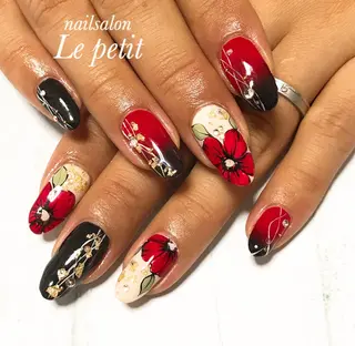 ネイル 石野 広佳のネイルデザイン