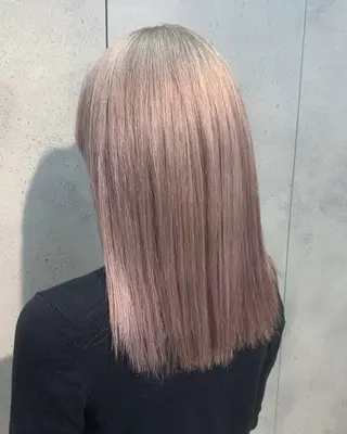 ショート カラー ヘアアレンジ ボブ/透明感ベージュ 🫧クルミ🌟のヘアスタイル