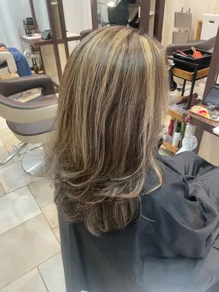 ロング ハイトーン/ ケアカラー宮内萌のその他イメージ