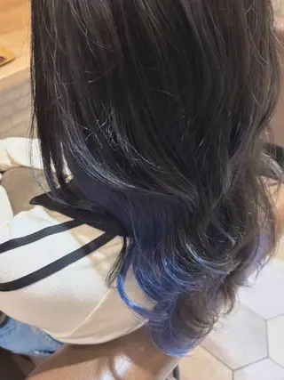 ロング カラー Quartett所属・伊藤 里緒のヘアスタイル