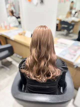 ロング 服部 真希のヘアスタイル