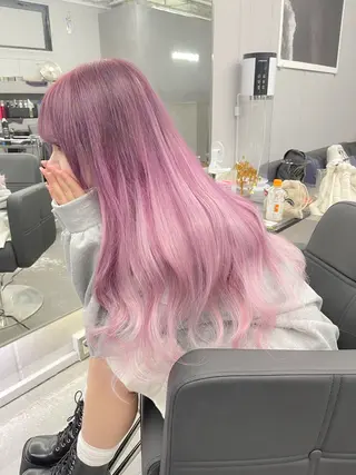 ロング 紺エクステ デザインカラーのヘアスタイル