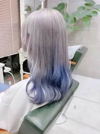 セミロング カラー ヘアアレンジ 𝐑𝐈𝐍𝐊𝐀 🐣🩷のヘアスタイル