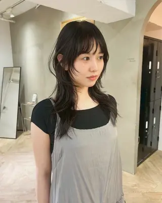 ロング カットモデルレイヤー 暖色カラー モカ🎶のヘアスタイル