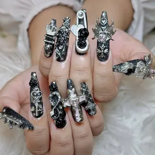 ネイル ANH NAIL ゴテゴテ専門店💎のネイルデザイン