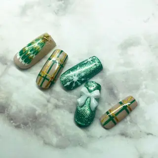 ネイル My+ Rihoのネイルデザイン