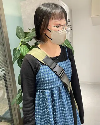 ショート カラー デザインパーマ/ 艶カラー/ボブのヘアスタイル