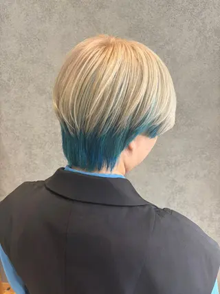 ショート カラー ヘアアレンジ 🧶ブリーチカラー TERU🧶のヘアスタイル