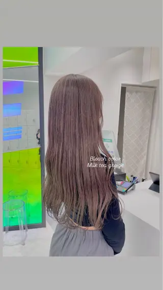 ロング カラー 🤍💕ブリーチカラ ーAyaka💕🤍のヘアスタイル