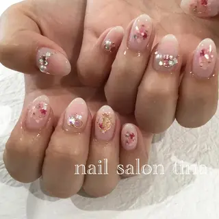 ネイル nail salon tina.所属・中山 はづきのネイルデザイン