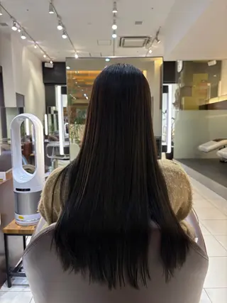 ロング WACHI AYATOのヘアスタイル