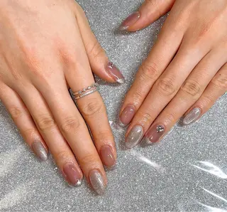 ネイル VIERU 🌈🎀💖のネイルデザイン