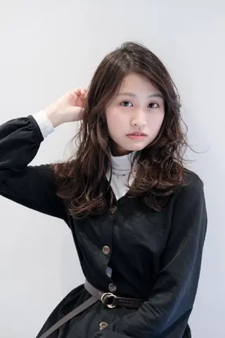 ミディアム 美髪✨LAKOLA  池袋✨のヘアスタイル