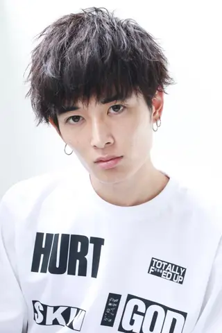 ショート カラー パーマ メンズ 赤み消し🌿 透明感カラー🫧のヘアスタイル