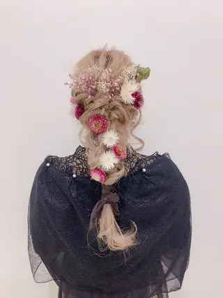 ロング ヘアアレンジ 310【サンイチマル】所属・透明感ハイトーン🦄 キラ🌈のヘアスタイル