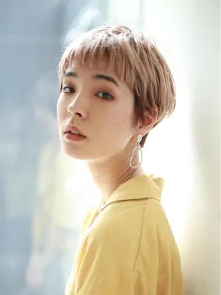 ショート アンブレラカラー💫 フェイスフレーミングのヘアスタイル