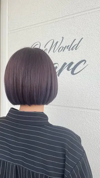 ショート カラー Hair salon One World Parc所属・五日市 愛衣のヘアスタイル