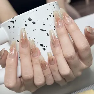 ネイル Queens 榊 まおのネイルデザイン