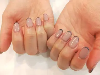 ネイル R'well所属・はばすみれ🎀ﾈｲﾙ 光ﾌｪｲｼｬﾙ ﾍｱのネイルデザイン