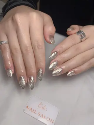 ネイル 💕鈴木ユリ パラジェル/オフ無料のネイルデザイン