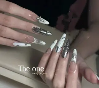 ネイル Theone栄店 赤松のネイルデザイン