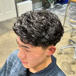 パーマ 川尻 竜正のヘアスタイル