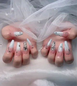 ネイル HIN NAILのネイルデザイン