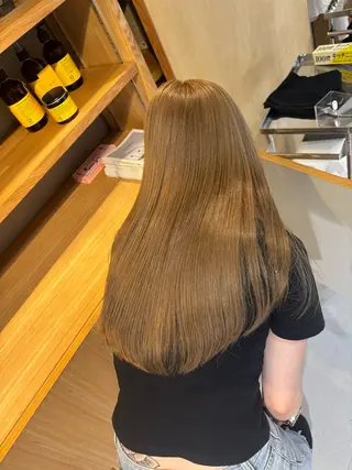 ロング Ashe　oleng所属・オモヤ ウタノのヘアスタイル