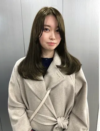 カラー ミディアム くすみミルクティー／ ブラウン🪡TOWAのヘアスタイル