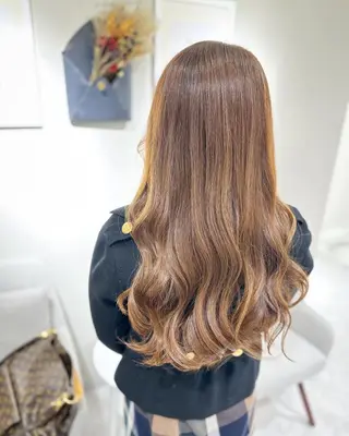 ロング カラー 荒木 ひろかのヘアスタイル