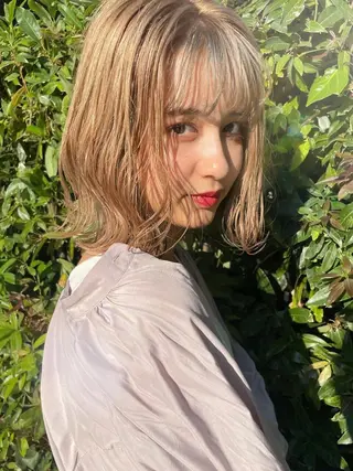 ミディアム hoNua. 栄/透明感カラーのヘアスタイル