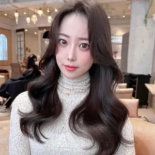 ロング としき/韓国/透明 感カラー/美髪矯正のヘアスタイル
