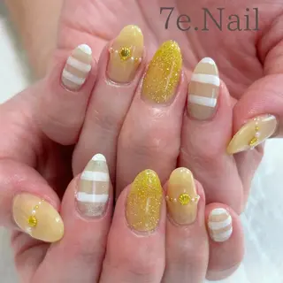 ネイル 7e. Nailのネイルデザイン