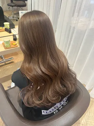 ロング カラー AVANCE.なかもず所属・砂野 真璃奈のヘアスタイル