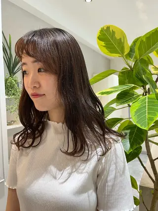 セミロング パーマ siki所属・SIKI yuuna レイヤーカット🪽のヘアスタイル