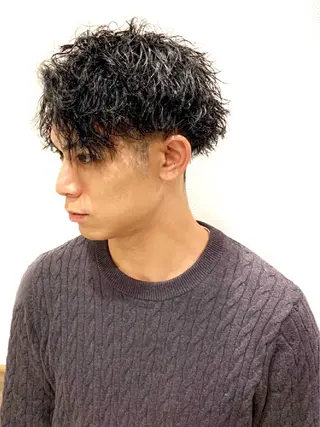 ミディアム パーマ ゼロスバーバーショップ所属・予約1000件超 ✨メンズパーマのヘアスタイル