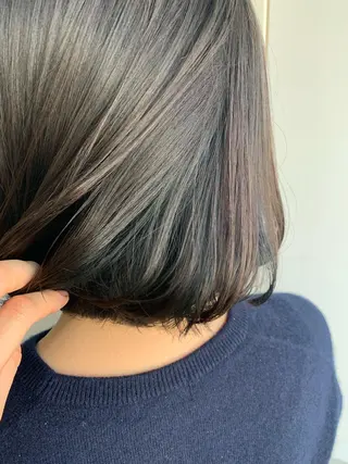 カラー nuu所属・💜ショート💜 ウルフ、ボブ二色亜美のヘアスタイル