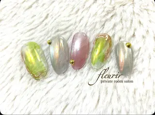 ネイル フルリール 【プライベートサロンのネイルデザイン