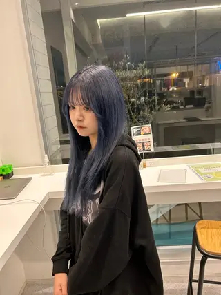 ロング THE SKY所属・アダチ ヒナタのヘアスタイル