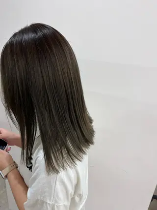 セミロング カラー特化/ブリーチ 梅田中崎町/あかりのヘアスタイル