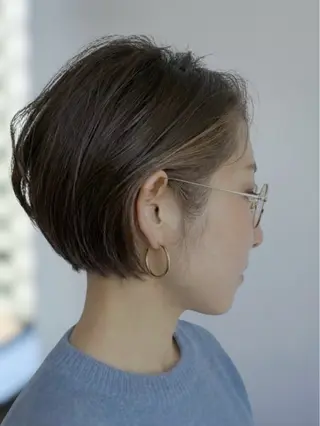 ショート カラー 遠藤 広美のヘアスタイル