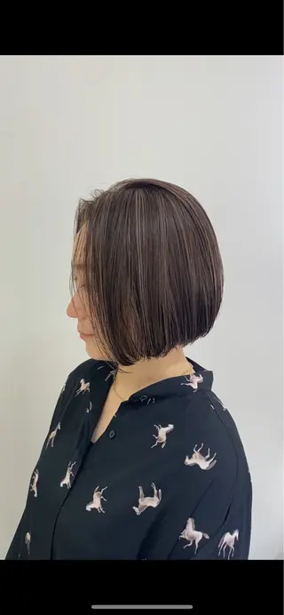 ショート カラー 髪質改善/白髪ぼかし レイヤー 🌱千咲季のヘアスタイル