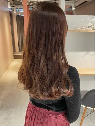 ロング カラー 🩰オリーブ/ ベージュ松本咲花🩰のヘアスタイル