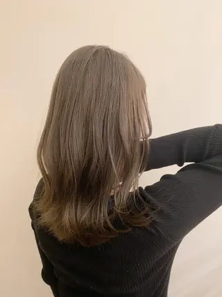 ミディアム カラー 入江 允のヘアスタイル