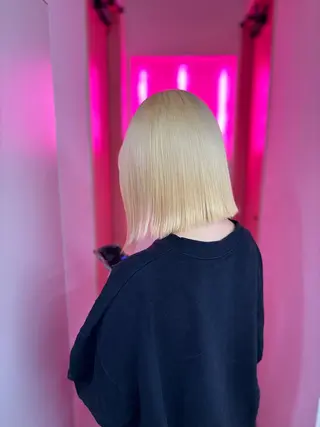 カラー 田中麻鈴/ハイトーン /ミルクティーのヘアスタイル