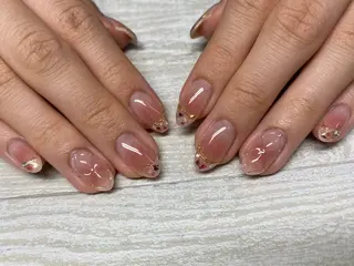 ネイル Bianca🩶 TAMIYAのネイルデザイン