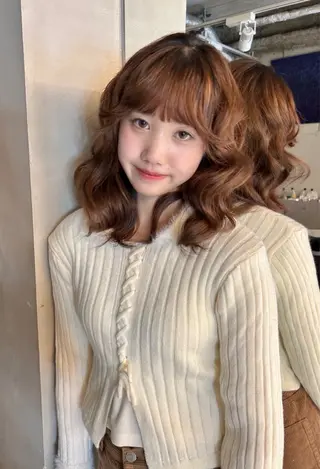 セミロング カラー ゆほこ クリーミーcolorのヘアスタイル