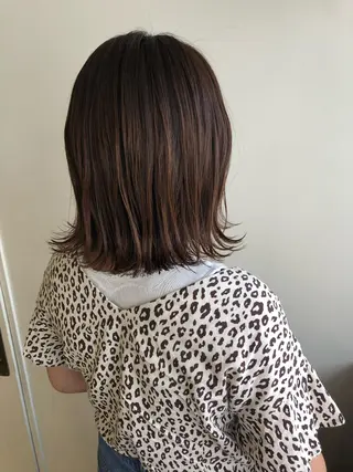 ショート ヘアアレンジ MIOベージュカラー 柔らかいカラーのヘアスタイル