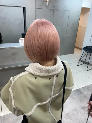 ショート カラー ヘアアレンジ ボブ/透明感ベージュ 🫧クルミ🌟のヘアスタイル