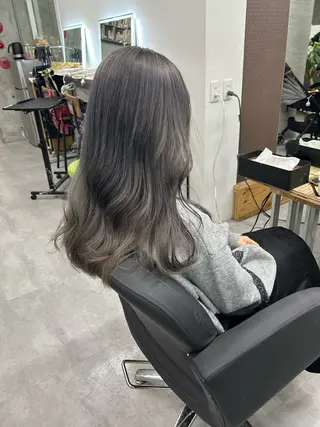 セミロング カラー ✨ブリーチ特化✨ 💚Acchon💚のヘアスタイル